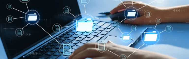 un ordinateurs avec plusieurs données interconnectées